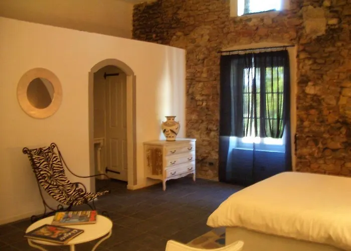 Le Prieuré Des Sources 4*